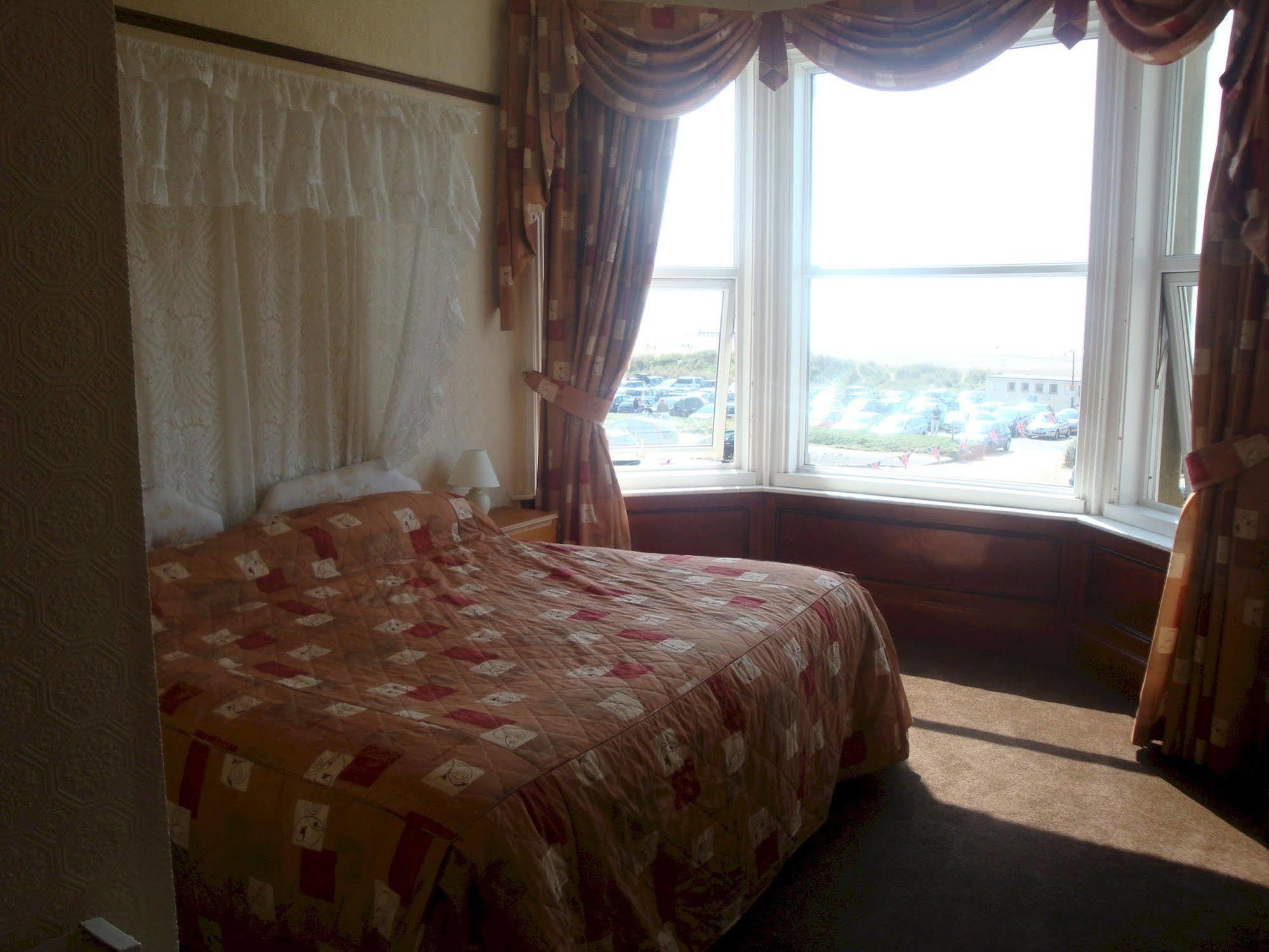 Monterey Beach Hotel Lytham St Annes Exteriör bild